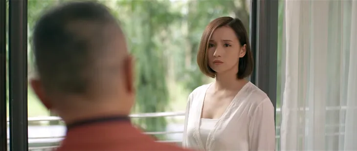 Tình yêu và tham vọng - Tập 30: Linh hụt hẫng khi Minh và Tuệ Lâm sắp kết hôn là vì yêu Minh? - Ảnh 3. Tình yêu và tham vọng - Tập 30: Linh hụt hẫng khi Minh và Tuệ Lâm sắp kết hôn là vì yêu Minh? - Ảnh 3.