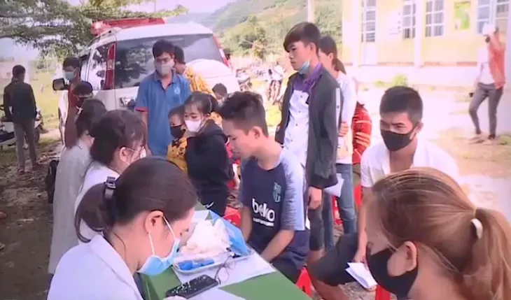 Lỗ hổng tiêm chủng ở vùng cao: Toàn lý do trời ơi - Ảnh 1. Lỗ hổng tiêm chủng ở vùng cao: Toàn lý do trời ơi - Ảnh 1.