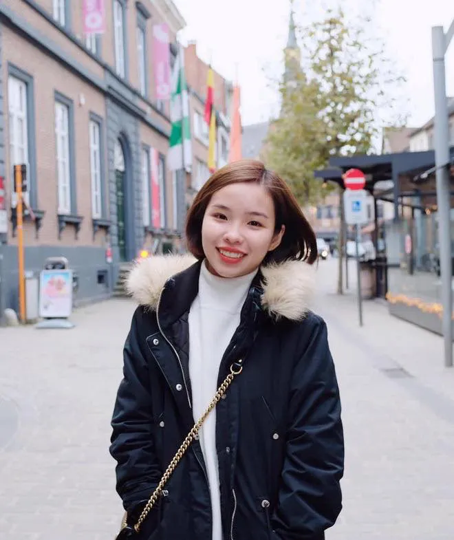 Vợ sắp cưới của Công Phượng không phải hotgirl, nhỏ nhưng có võ, siêu dễ thương - Ảnh 1. Vợ sắp cưới của Công Phượng không phải hotgirl, nhỏ nhưng có võ, siêu dễ thương - Ảnh 1.