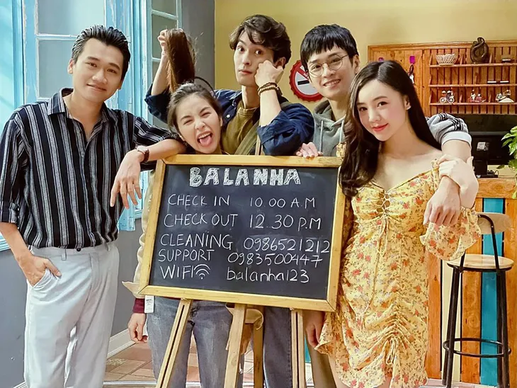 Nhà trọ Balanha: Quỳnh Kool sẽ mang bầu vào tập cuối? - Ảnh 1. Nhà trọ Balanha: Quỳnh Kool sẽ mang bầu vào tập cuối? - Ảnh 1.