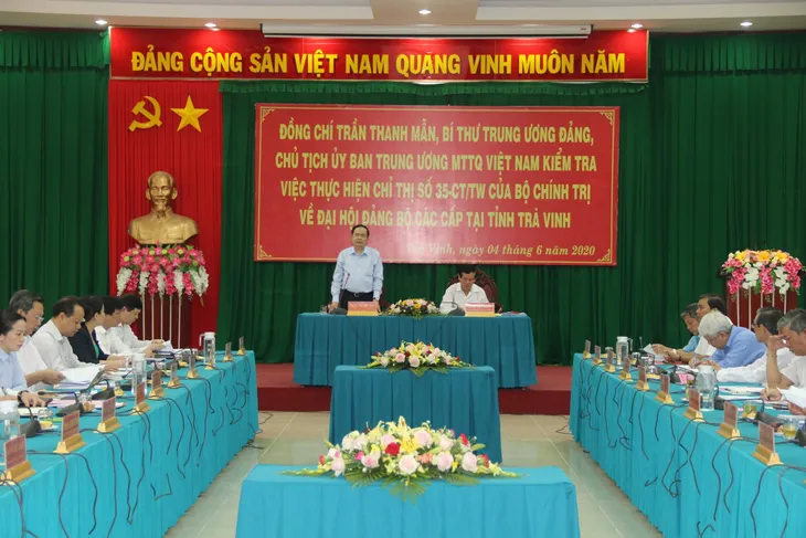 Lãnh đạo Đảng kiểm tra công tác tổ chức Đại hội đảng bộ các cấp - Ảnh 1.