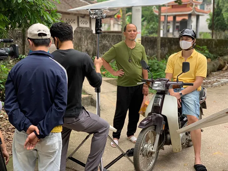 Kết thúc quay Những ngày không quên, Mr Kilogram - Việt Bắc hé lộ loạt ảnh hiếm hậu trường - Ảnh 20. Kết thúc quay Những ngày không quên, Mr Kilogram - Việt Bắc hé lộ loạt ảnh hiếm hậu trường - Ảnh 20.