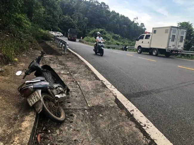 Trắng đêm truy bắt phạm nhân vượt ngục Triệu Quân Sự trên đèo Hải Vân - Ảnh 1. Trắng đêm truy bắt phạm nhân vượt ngục Triệu Quân Sự trên đèo Hải Vân - Ảnh 1.