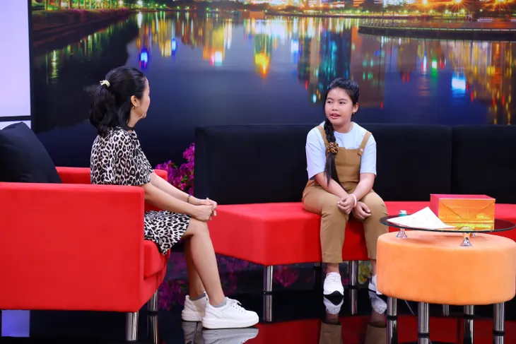 Ba đột ngột qua đời, cô bé 8 tuổi trở thành điểm tựa giúp mẹ vượt qua nỗi đau - Ảnh 1. Ba đột ngột qua đời, cô bé 8 tuổi trở thành điểm tựa giúp mẹ vượt qua nỗi đau - Ảnh 1.