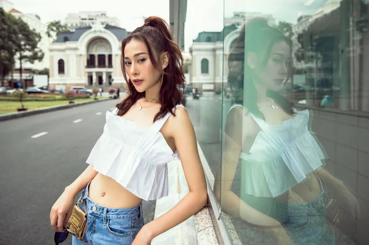 Phương Oanh khoe thân hình cò hương cực xinh - Ảnh 1. Phương Oanh khoe thân hình cò hương cực xinh - Ảnh 1.