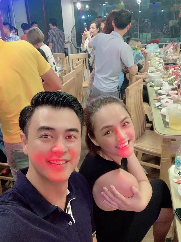 Những ngày không quên đóng máy sau 2 tháng ròng rã quay - Ảnh 2. Những ngày không quên đóng máy sau 2 tháng ròng rã quay - Ảnh 2.