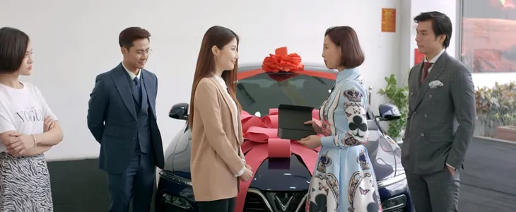 Tình yêu và tham vọng - Tập 23: Sơn (Thanh Sơn) bị thương nặng, Hoàng Thổ lại rơi vào scandal - Ảnh 1. Tình yêu và tham vọng - Tập 23: Sơn (Thanh Sơn) bị thương nặng, Hoàng Thổ lại rơi vào scandal - Ảnh 1.