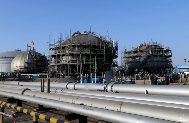 Giá dầu châu Á tăng hơn 2% nhờ quyết định của OPEC+ - Ảnh 2.