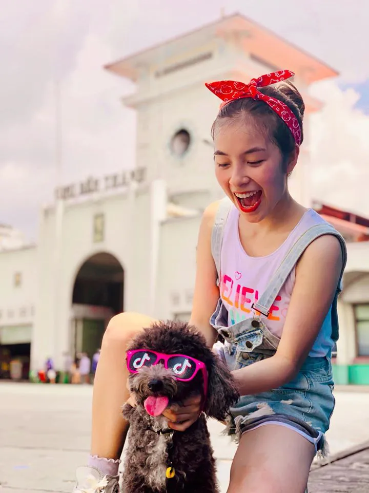 Trần Vân khoe nụ cười rạng rỡ giữa nắng vàng - Ảnh 6. Trần Vân khoe nụ cười rạng rỡ giữa nắng vàng - Ảnh 6.