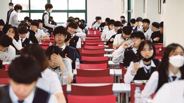 2020 - Sự học cũng lắm gian nan - Ảnh 6.