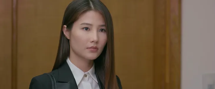 Tình yêu và tham vọng - Tập 33: Tạo hôn ước giả, Tuệ Lâm kéo Minh lún sâu vào vở kịch của mình - Ảnh 7. Tình yêu và tham vọng - Tập 33: Tạo hôn ước giả, Tuệ Lâm kéo Minh lún sâu vào vở kịch của mình - Ảnh 7.