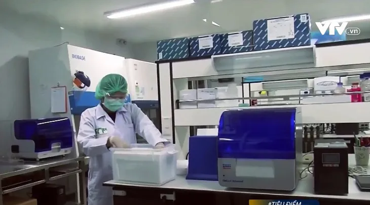 COVID-19 có thể tái nhiễm giống cảm cúm thông thường - Ảnh 1. COVID-19 có thể tái nhiễm giống cảm cúm thông thường - Ảnh 1.
