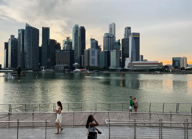 Kinh tế Singapore chính thức rơi vào suy thoái - Ảnh 1. Kinh tế Singapore chính thức rơi vào suy thoái - Ảnh 1.