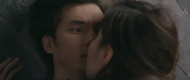 Tình yêu và tham vọng - Tập 34: Sắp cưới Tuệ Lâm nhưng lại được Linh mượn rượu tỏ tình, Minh phải làm sao? - Ảnh 15. Tình yêu và tham vọng - Tập 34: Sắp cưới Tuệ Lâm nhưng lại được Linh mượn rượu tỏ tình, Minh phải làm sao? - Ảnh 15.