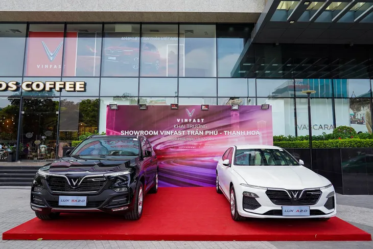 VinFast lập kỷ lục khai trương 27 showroom trong một ngày - Ảnh 2. VinFast lập kỷ lục khai trương 27 showroom trong một ngày - Ảnh 2.