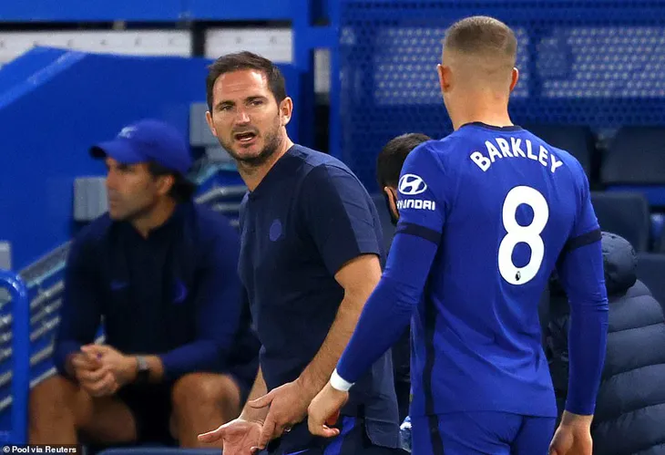 Chelsea 1-0 Norwich: Giroud tỏa sáng, Chelsea xây chắc vị trí thứ 3 - Ảnh 3. Chelsea 1-0 Norwich: Giroud tỏa sáng, Chelsea xây chắc vị trí thứ 3 - Ảnh 3.