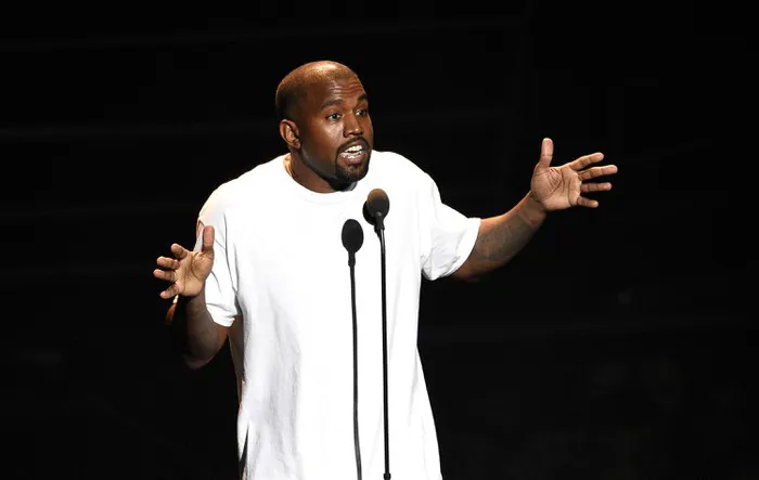 Kanye West hủy bỏ chiến dịch tranh cử Tổng thống Mỹ - Ảnh 2. Kanye West hủy bỏ chiến dịch tranh cử Tổng thống Mỹ - Ảnh 2.