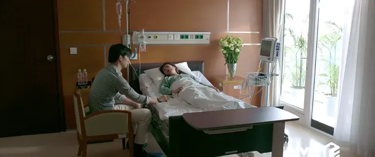 Tình yêu và tham vọng - Tập 34: Sắp cưới Tuệ Lâm nhưng lại được Linh mượn rượu tỏ tình, Minh phải làm sao? - Ảnh 5. Tình yêu và tham vọng - Tập 34: Sắp cưới Tuệ Lâm nhưng lại được Linh mượn rượu tỏ tình, Minh phải làm sao? - Ảnh 5.