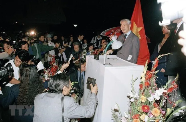 Quan hệ Việt Nam - Hoa Kỳ bước sang một trang hoàn toàn mới - Ảnh 2. Quan hệ Việt Nam - Hoa Kỳ bước sang một trang hoàn toàn mới - Ảnh 2.