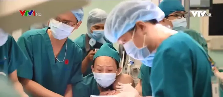 Những người canh giữ nhịp thở song Nhi - Ảnh 1. Những người canh giữ nhịp thở song Nhi - Ảnh 1.