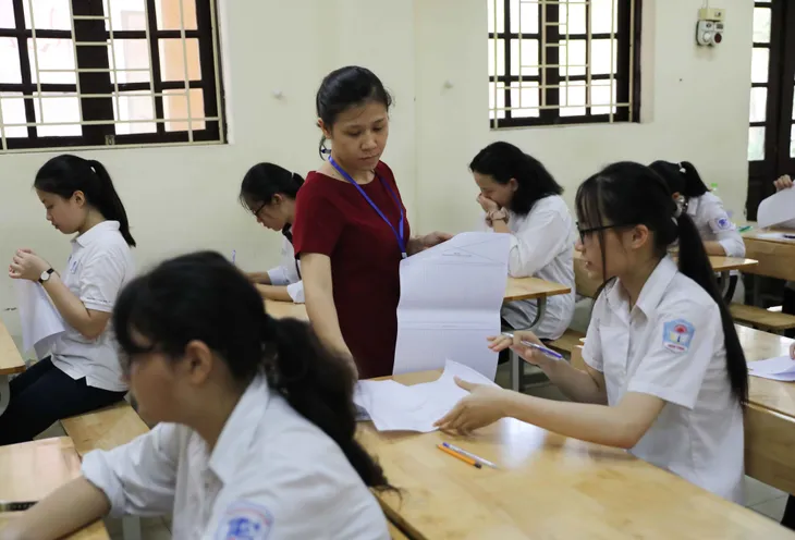 Lớp 10 công lập không phải là con đường duy nhất - Ảnh 1. Lớp 10 công lập không phải là con đường duy nhất - Ảnh 1.