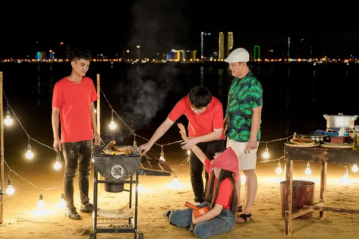 Lê Dương Bảo Lâm bị người tình màn ảnh ví như... cá chìa vôi - Ảnh 6. Lê Dương Bảo Lâm bị người tình màn ảnh ví như... cá chìa vôi - Ảnh 6.