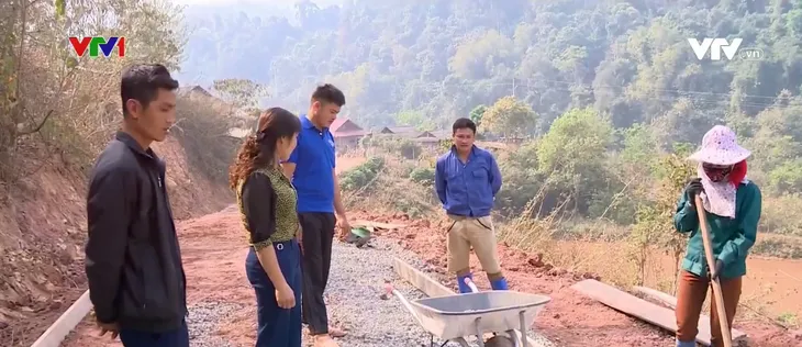 Câu chuyện về nữ Bí thư đầu tiên nơi ngã ba biên giới - Ảnh 1. Câu chuyện về nữ Bí thư đầu tiên nơi ngã ba biên giới - Ảnh 1.