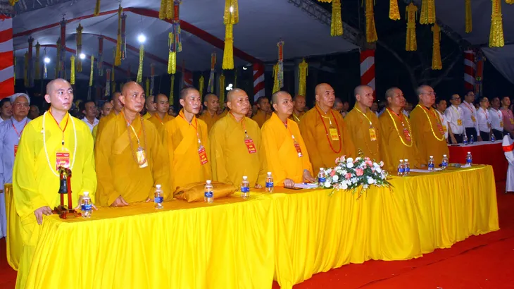 Đại lễ cầu siêu tại Nghĩa trang liệt sĩ Quốc tế Việt – Lào - Ảnh 2. Đại lễ cầu siêu tại Nghĩa trang liệt sĩ Quốc tế Việt – Lào - Ảnh 2.