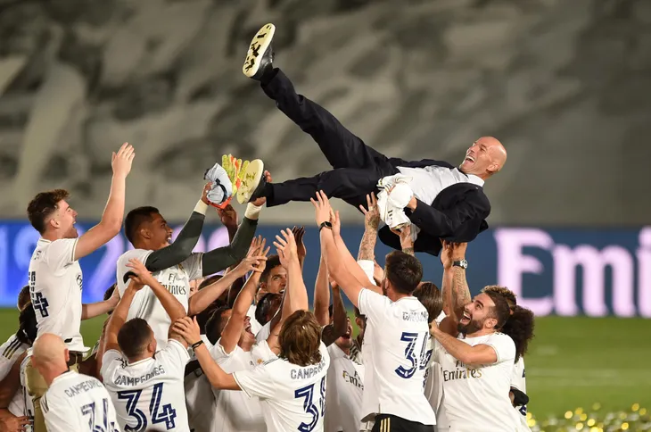 HLV Zidane bóng gió về tương lai của mình tại Real Madrid - Ảnh 1. HLV Zidane bóng gió về tương lai của mình tại Real Madrid - Ảnh 1.