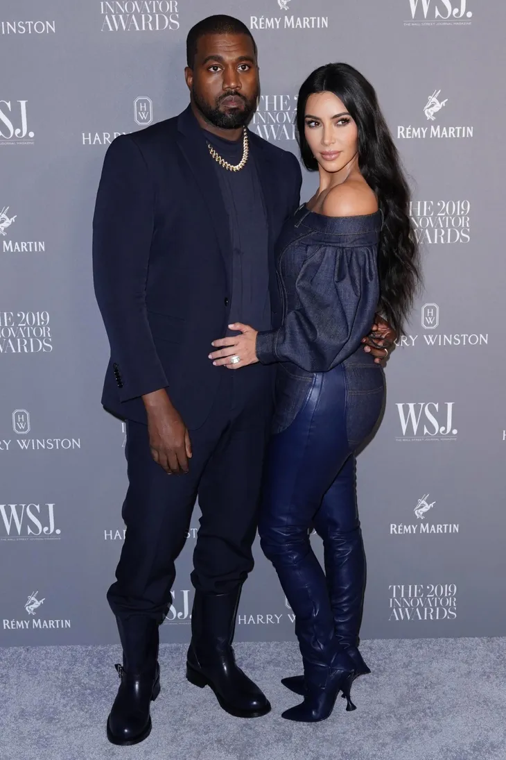 Kanye West vẫn tiếp tục tranh cử Tổng thống, Kim Kardashian lo lắng - Ảnh 1. Kanye West vẫn tiếp tục tranh cử Tổng thống, Kim Kardashian lo lắng - Ảnh 1.