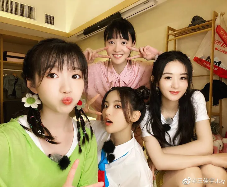 Nhà hàng Trung hoa đóng máy, dàn khách mời lộ diện đầy đủ - Ảnh 1. Nhà hàng Trung hoa đóng máy, dàn khách mời lộ diện đầy đủ - Ảnh 1.