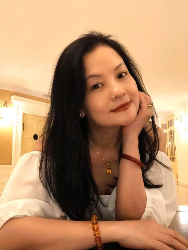 Vẻ đẹp gợi cảm, trẻ trung ở tuổi 51 của NSND Thu Quế - Ảnh 12. Vẻ đẹp gợi cảm, trẻ trung ở tuổi 51 của NSND Thu Quế - Ảnh 12.