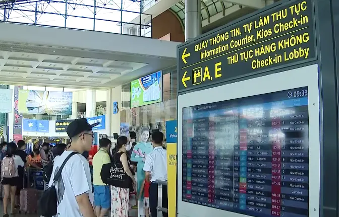 Hạn chế phát loa thông báo chuyến bay có gây bất tiện cho hành khách? - Ảnh 1. Hạn chế phát loa thông báo chuyến bay có gây bất tiện cho hành khách? - Ảnh 1.