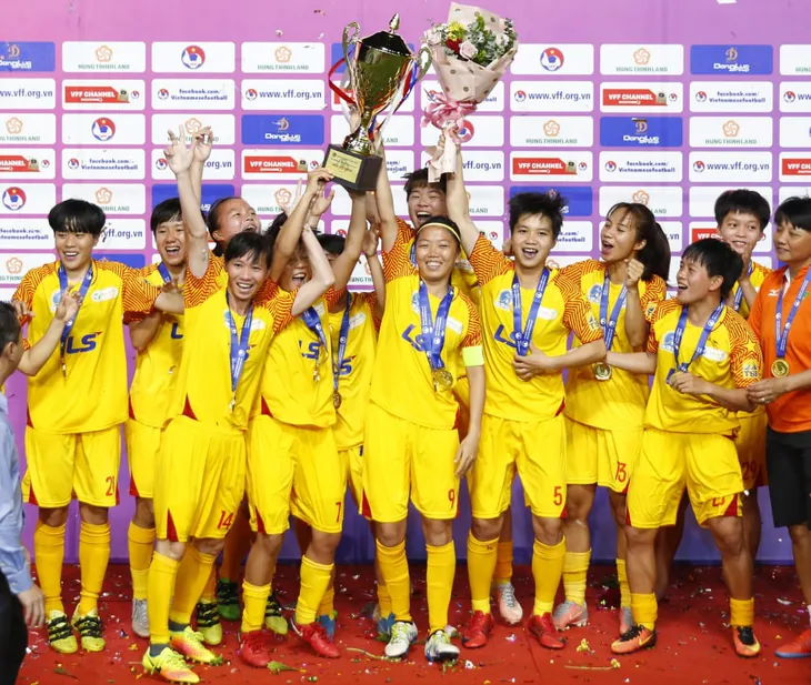 Thắng cách biệt 2-0 TKS Việt Nam, CLB TP Hồ Chí Minh vô địch Cúp Quốc gia nữ 2020 - Ảnh 3. Thắng cách biệt 2-0 TKS Việt Nam, CLB TP Hồ Chí Minh vô địch Cúp Quốc gia nữ 2020 - Ảnh 3.