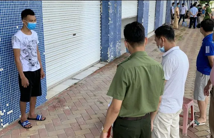 Bắt tạm giam 6 đối tượng đưa người nhập cảnh trái phép vào Việt Nam - Ảnh 1. Bắt tạm giam 6 đối tượng đưa người nhập cảnh trái phép vào Việt Nam - Ảnh 1.