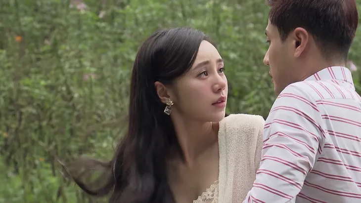 Đừng bắt em phải quên - Tập 30: Ngọc chủ động hôn Duy trong nước mắt, kết phim ngọt ngào - Ảnh 13. Đừng bắt em phải quên - Tập 30: Ngọc chủ động hôn Duy trong nước mắt, kết phim ngọt ngào - Ảnh 13.