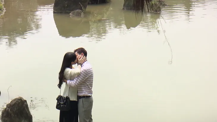 Đừng bắt em phải quên - Tập 30: Ngọc chủ động hôn Duy trong nước mắt, kết phim ngọt ngào - Ảnh 16. Đừng bắt em phải quên - Tập 30: Ngọc chủ động hôn Duy trong nước mắt, kết phim ngọt ngào - Ảnh 16.