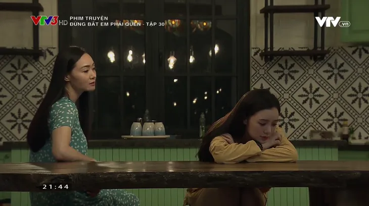 Đừng bắt em phải quên - Tập 30: Ngọc chủ động hôn Duy trong nước mắt, kết phim ngọt ngào - Ảnh 5. Đừng bắt em phải quên - Tập 30: Ngọc chủ động hôn Duy trong nước mắt, kết phim ngọt ngào - Ảnh 5.