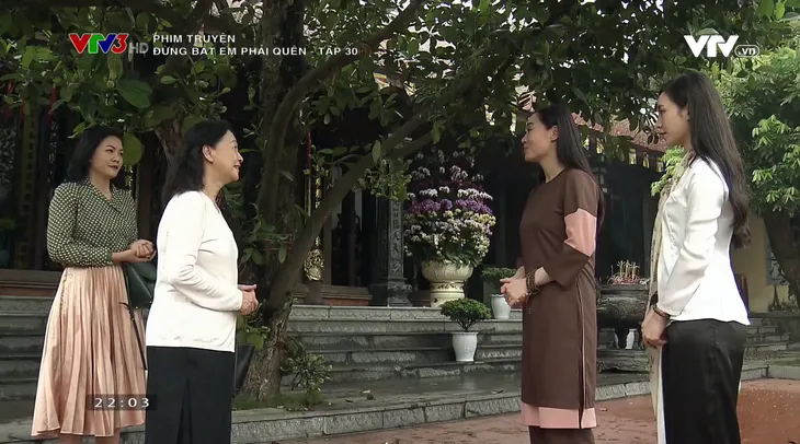 Đừng bắt em phải quên - Tập 30: Ngọc chủ động hôn Duy trong nước mắt, kết phim ngọt ngào - Ảnh 9. Đừng bắt em phải quên - Tập 30: Ngọc chủ động hôn Duy trong nước mắt, kết phim ngọt ngào - Ảnh 9.