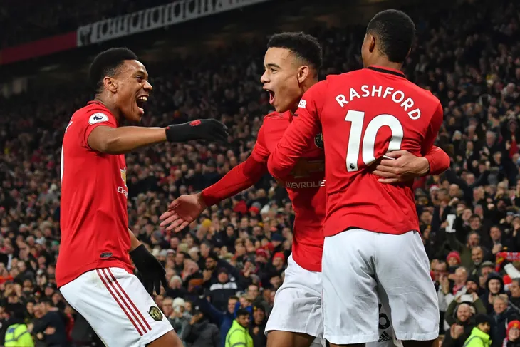 HLV Solskjaer nhận thưởng cực lớn nếu Man Utd được dự Champions League - Ảnh 1. HLV Solskjaer nhận thưởng cực lớn nếu Man Utd được dự Champions League - Ảnh 1.