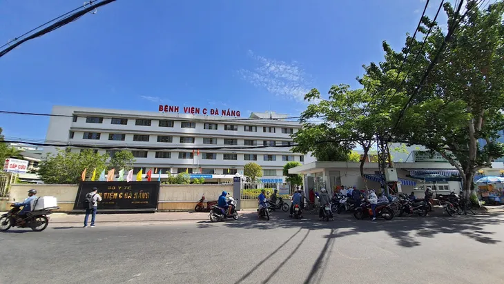 Thay vì hoang mang, người dân cần tăng cường cảnh giác với COVID-19 - Ảnh 1.
