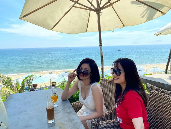 Cặp đôi Phía trước là bầu trời khoe vẻ trẻ trung sau 19 năm - Ảnh 9. Cặp đôi Phía trước là bầu trời khoe vẻ trẻ trung sau 19 năm - Ảnh 9.