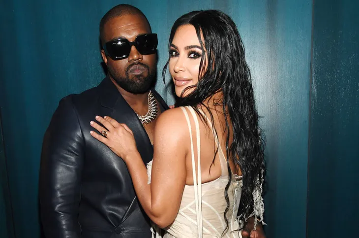 Tỷ phú Elon Musk khuyên Kanye West hoãn tranh cử Tổng thống Mỹ 2020 - Ảnh 2. Tỷ phú Elon Musk khuyên Kanye West hoãn tranh cử Tổng thống Mỹ 2020 - Ảnh 2.