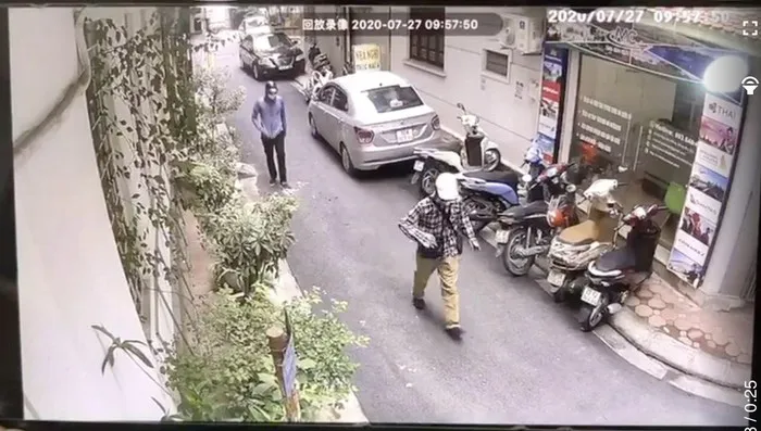 Vụ cướp ngân hàng BIDV tại Hà Nội diễn ra như thế nào? - Ảnh 1. Vụ cướp ngân hàng BIDV tại Hà Nội diễn ra như thế nào? - Ảnh 1.