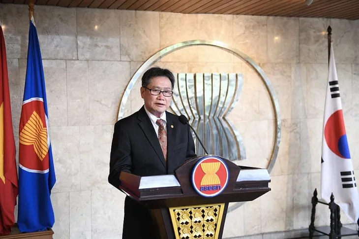 25 năm Việt Nam tham gia ASEAN: Chung tay vì một Cộng đồng ASEAN gắn kết và thích ứng - Ảnh 4. 25 năm Việt Nam tham gia ASEAN: Chung tay vì một Cộng đồng ASEAN gắn kết và thích ứng - Ảnh 4.