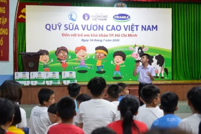 Hành trình tiếp sức dinh dưỡng, kết nối yêu thương của Quỹ sữa vươn cao Việt Nam - Ảnh 2. Hành trình tiếp sức dinh dưỡng, kết nối yêu thương của Quỹ sữa vươn cao Việt Nam - Ảnh 2.