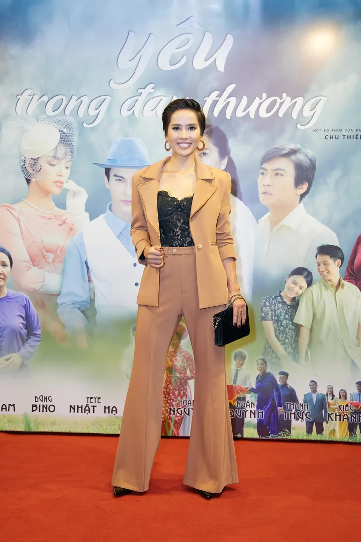 Hai nữ chính Yêu trong đau thương khoe vẻ cá tính với tóc tém - Ảnh 7. Hai nữ chính Yêu trong đau thương khoe vẻ cá tính với tóc tém - Ảnh 7.
