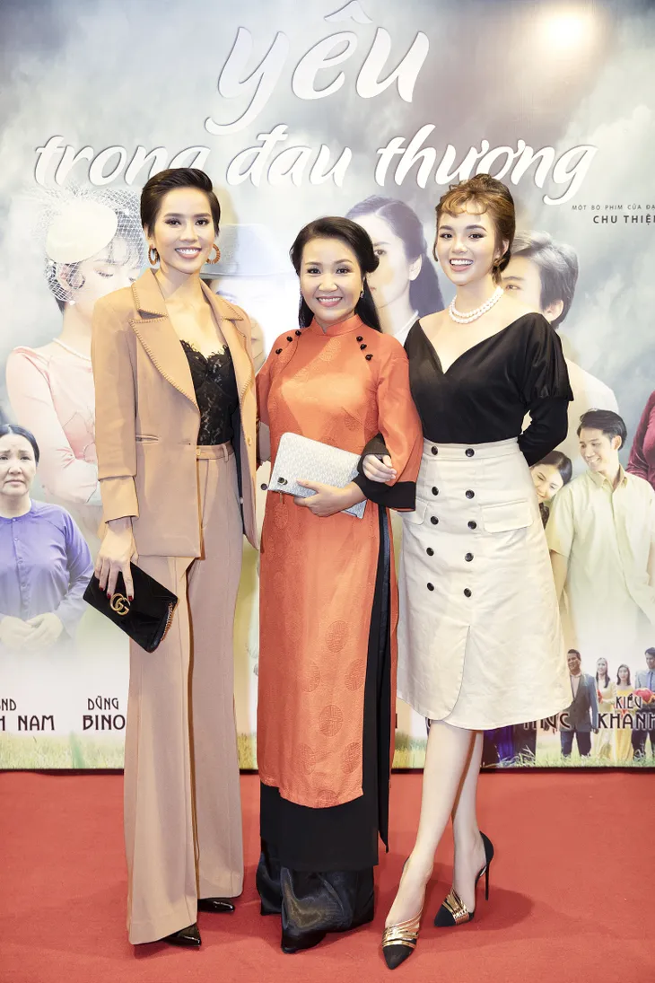 Hai nữ chính Yêu trong đau thương khoe vẻ cá tính với tóc tém - Ảnh 3. Hai nữ chính Yêu trong đau thương khoe vẻ cá tính với tóc tém - Ảnh 3.