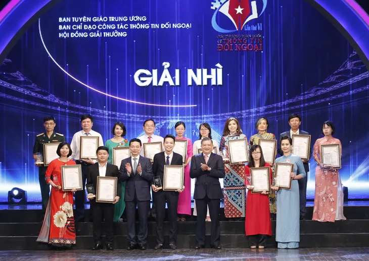Vinh danh 175 tác phẩm báo chí về thông tin đối ngoại - Ảnh 2. Vinh danh 175 tác phẩm báo chí về thông tin đối ngoại - Ảnh 2.