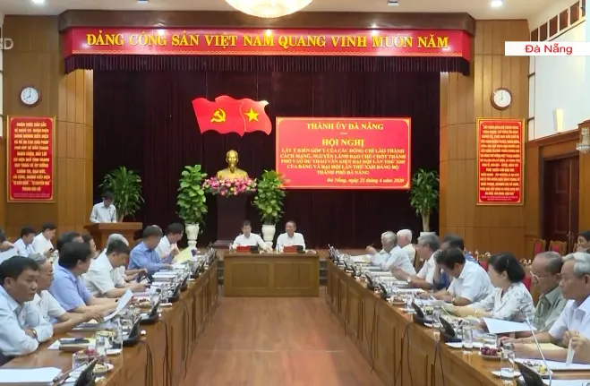 Mở rộng dân chủ, lắng nghe ý kiến đóng góp vào văn kiện trình đại hội - Ảnh 1. Mở rộng dân chủ, lắng nghe ý kiến đóng góp vào văn kiện trình đại hội - Ảnh 1.